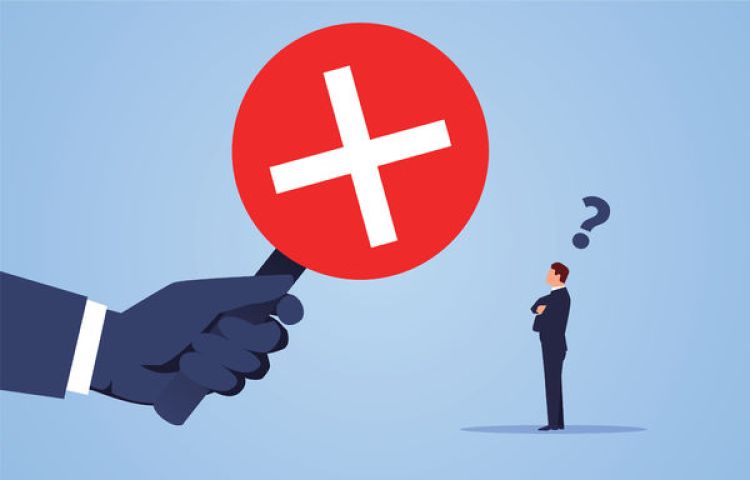Błędy w ofertach konkurencji w przetargu – jak skarżyć do KIO?
